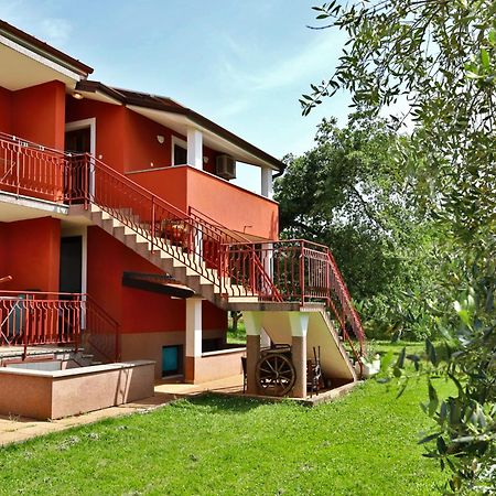 Apartment Zita With 1 Bedroom In Relaxing Surroundings Near Umag Zewnętrze zdjęcie