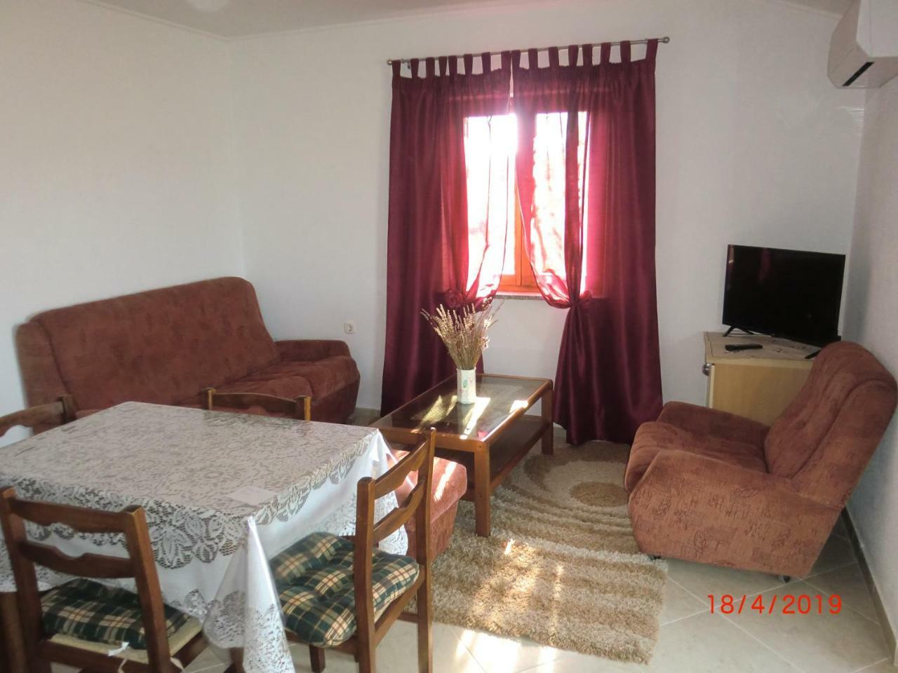 Apartment Zita With 1 Bedroom In Relaxing Surroundings Near Umag Zewnętrze zdjęcie